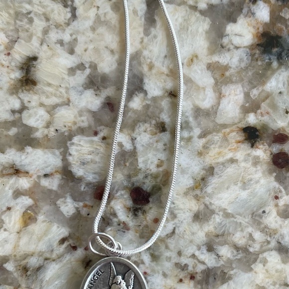 St Saint Michael Guardian Angel medal FREE PRAYER CARD - Picture 6 of 8